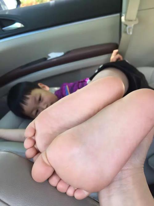 小脚丫变成了大脚丫